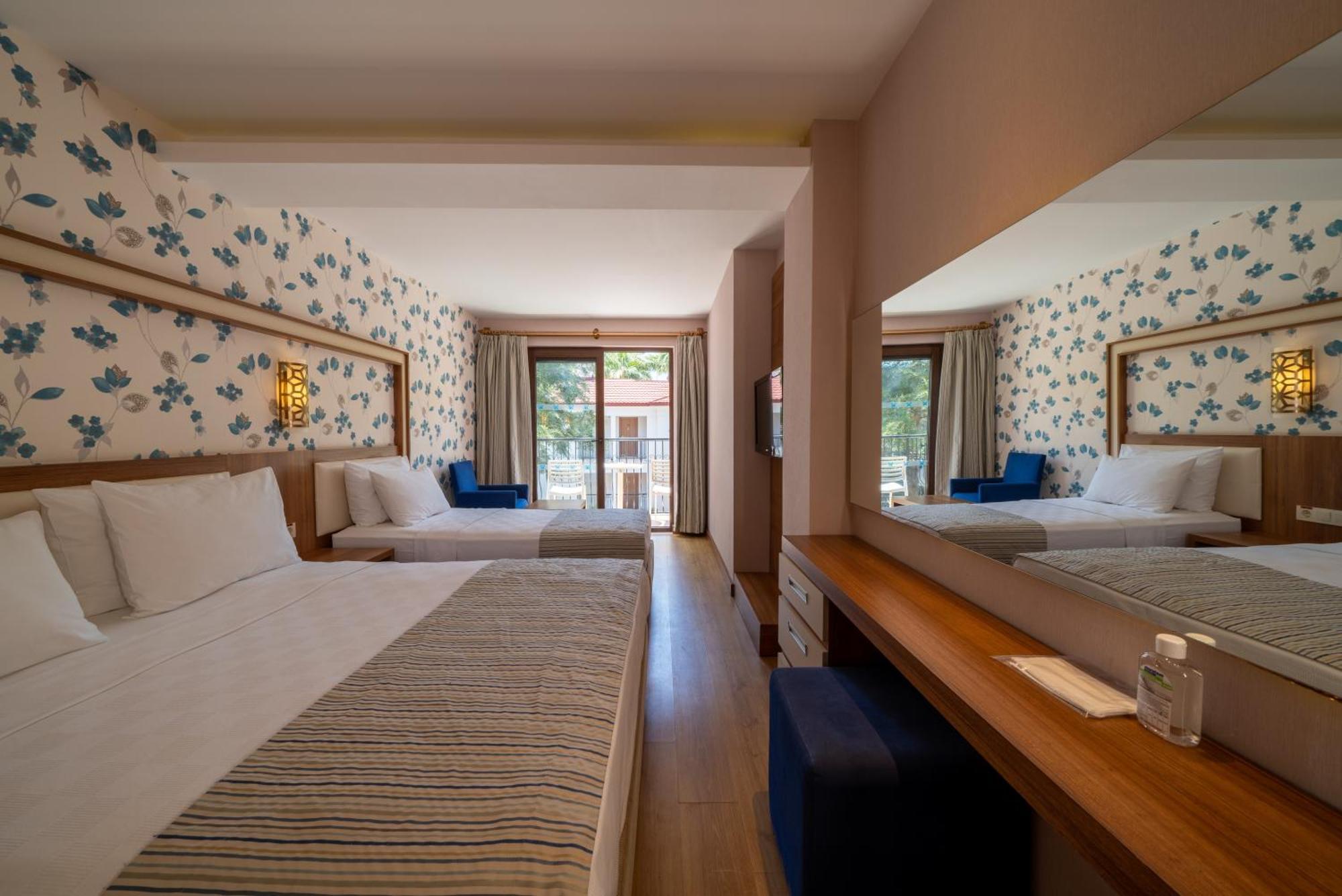 Superior Triple Room