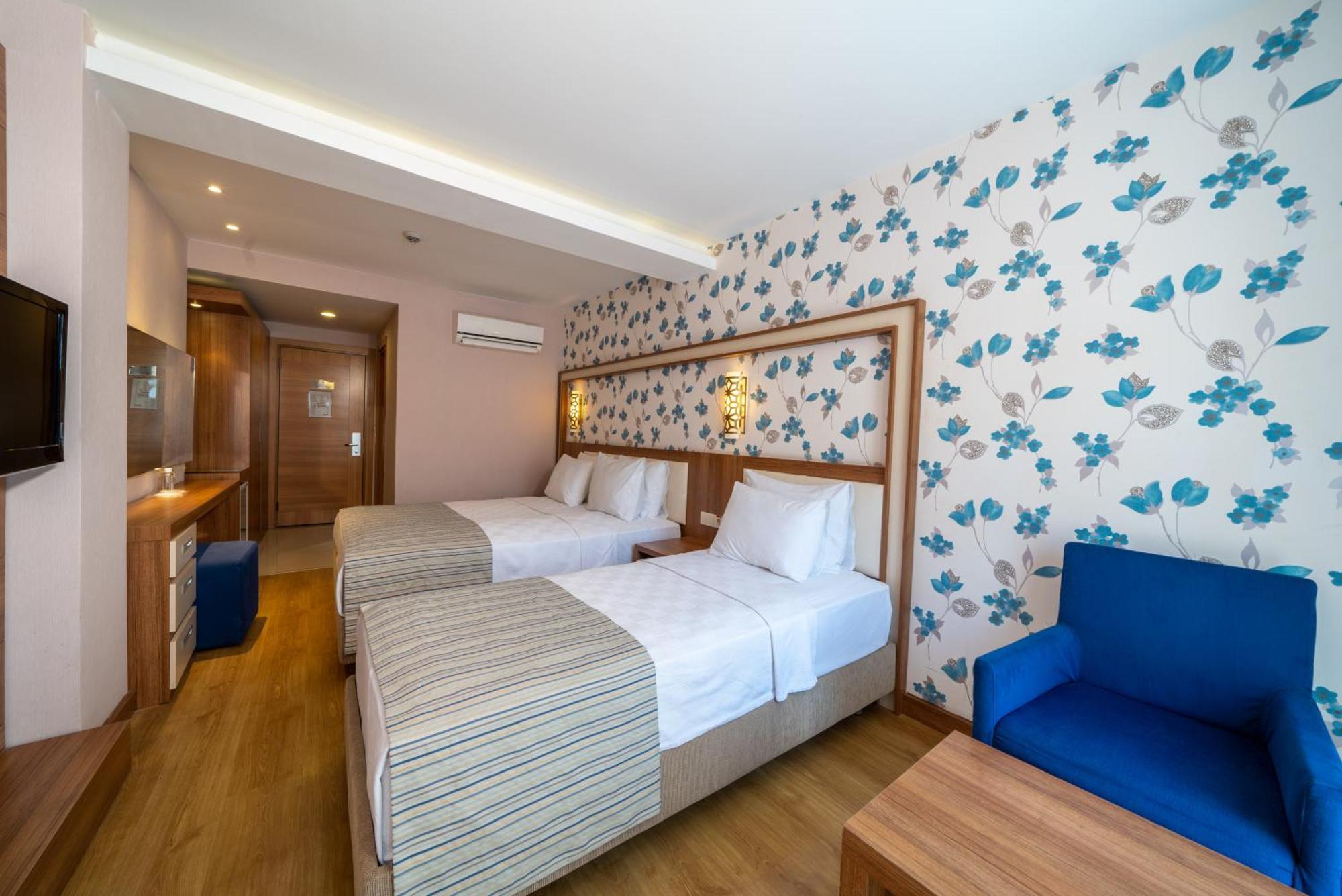 Superior Triple Room