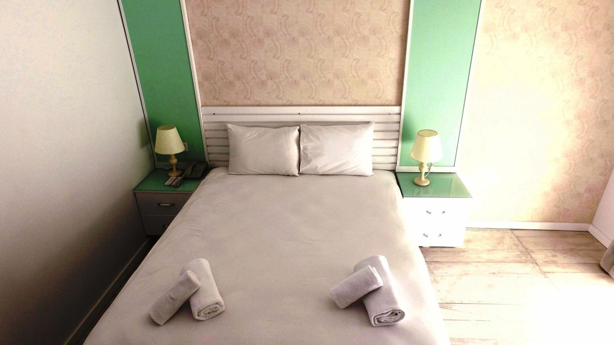 Double Room Garden View